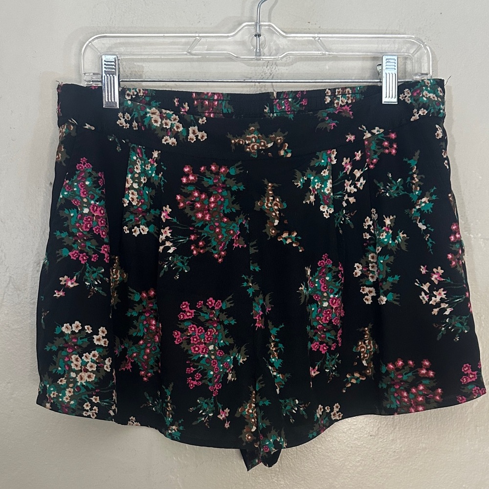 Abound Black Floral Women's Skorts